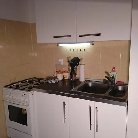 Apartment Comfy In Good Area Prag
